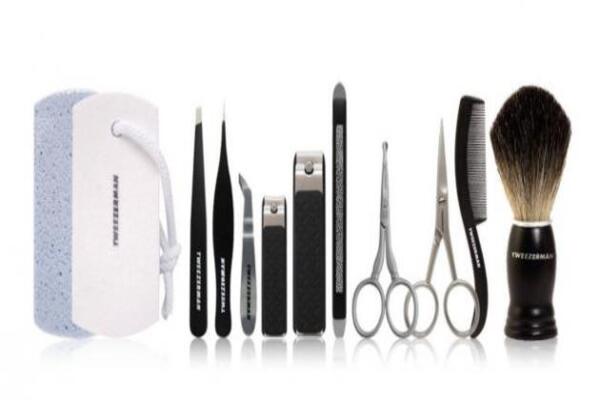 TWEEZERMAN Grooming Kit